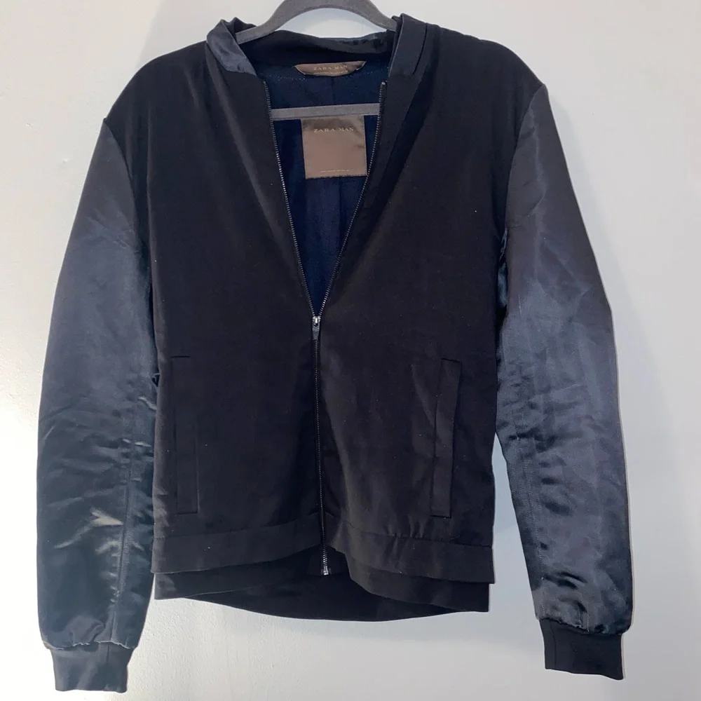 Zara Man Black Bomber Jacket with Satin Sleeves and elastic wrist Size S - Picture 2 of 8